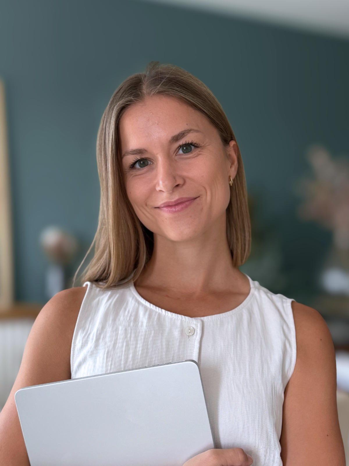 Franziska Pargmann mit Laptop